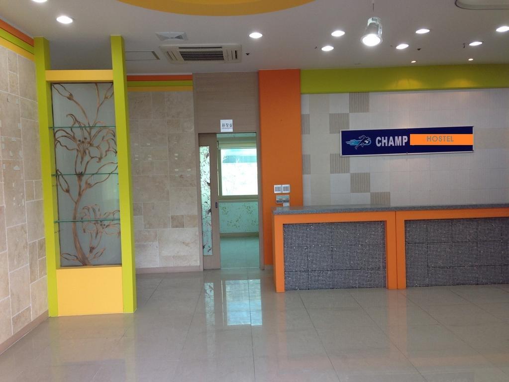 Champ Hostel Пусан Экстерьер фото